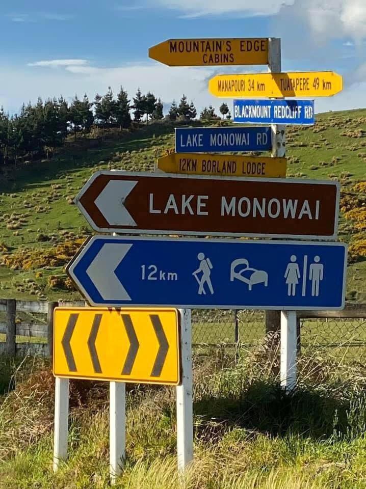 Mountains Edge Cabins Monowai 외부 사진