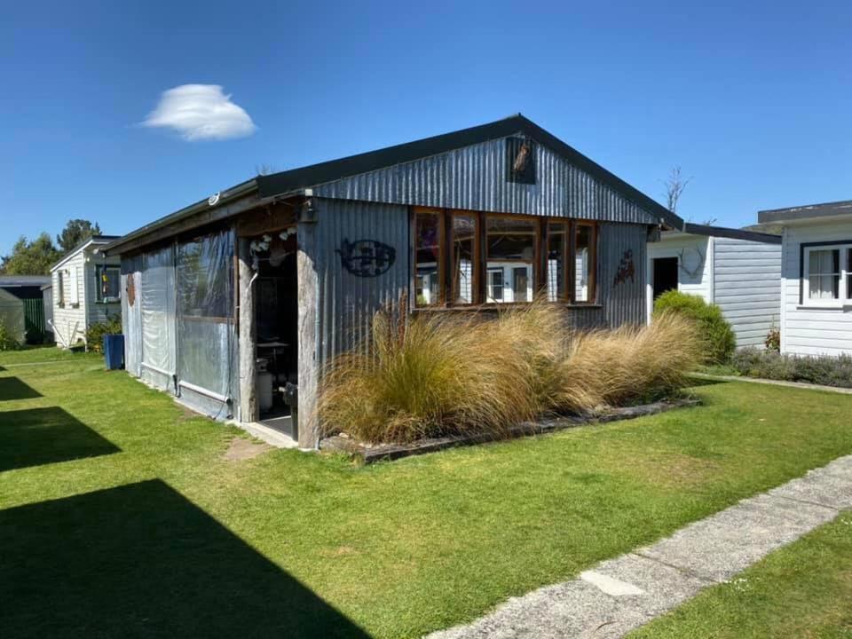 Mountains Edge Cabins Monowai 외부 사진
